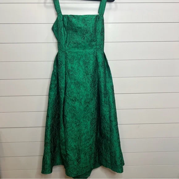 Bright Green Jacquard Midi Dress Pleated Skirt Back Bow Detail. Size Large. NWT. - Picture 3 of 15